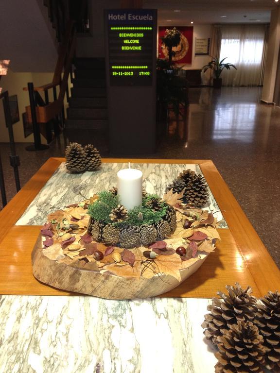 Hotel Escuela Madrid Ngoại thất bức ảnh