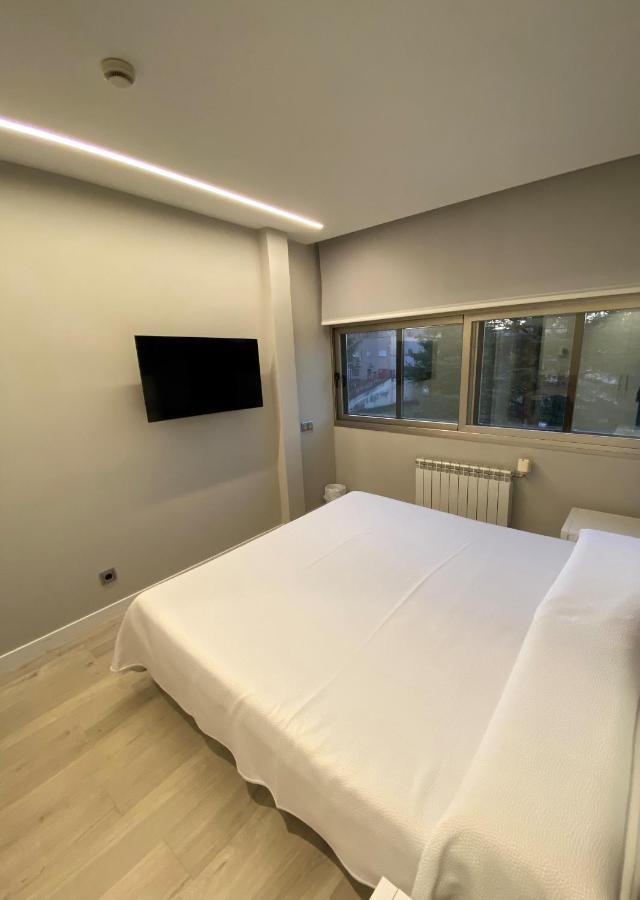 Hotel Escuela Madrid Ngoại thất bức ảnh