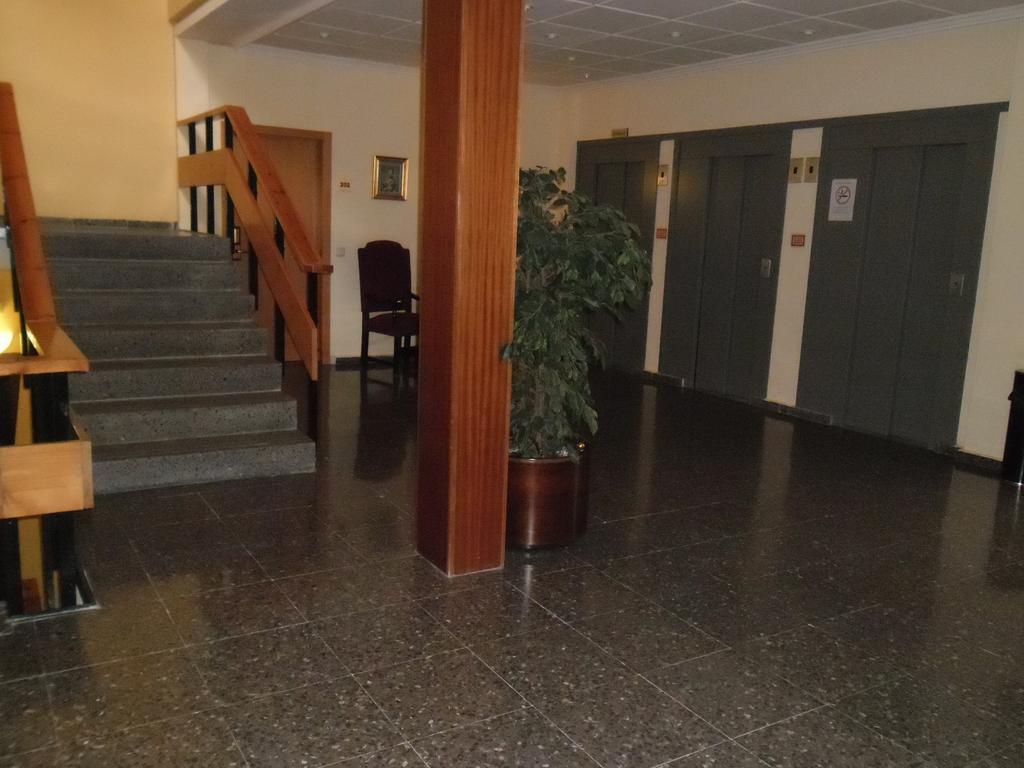 Hotel Escuela Madrid Ngoại thất bức ảnh