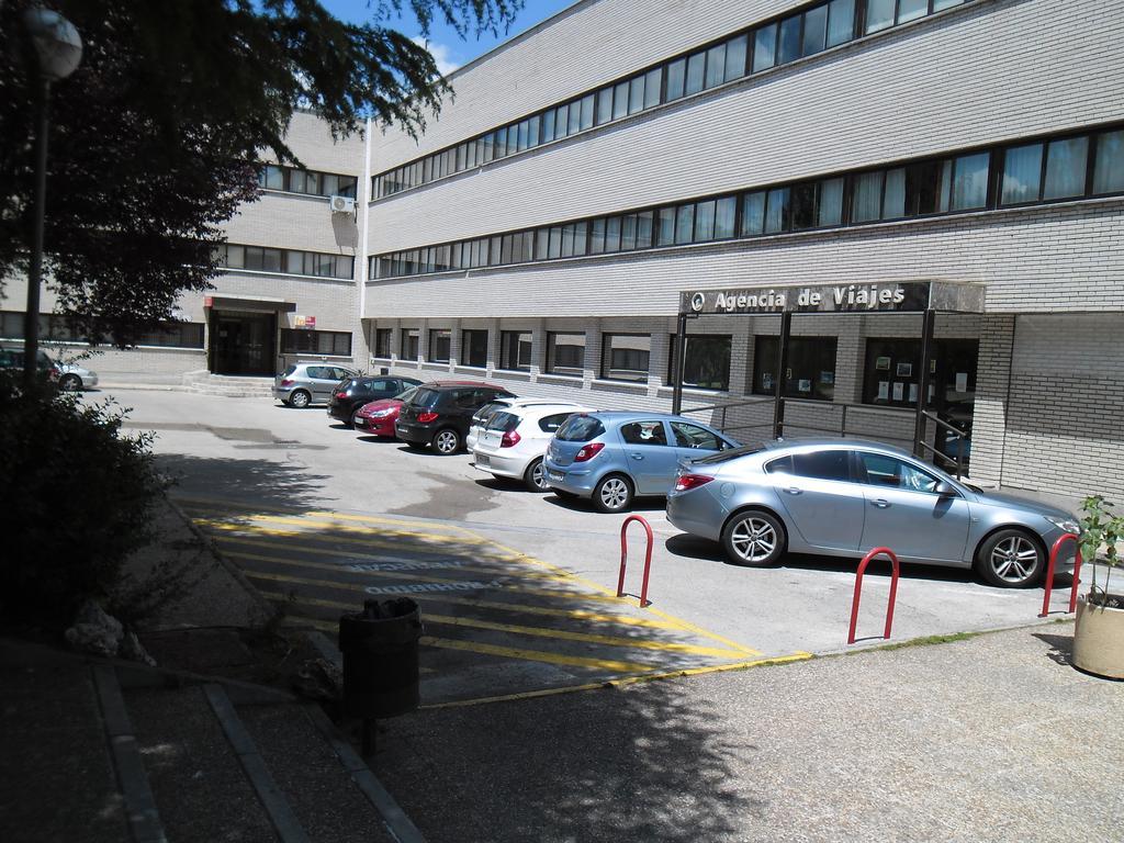 Hotel Escuela Madrid Ngoại thất bức ảnh
