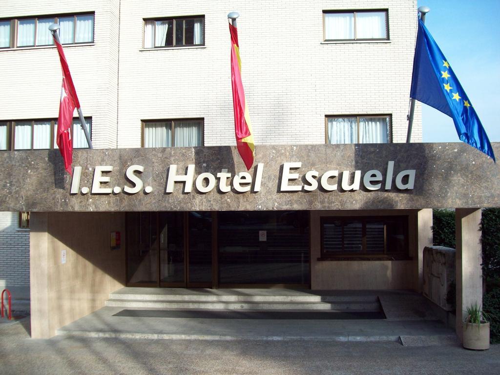 Hotel Escuela Madrid Ngoại thất bức ảnh