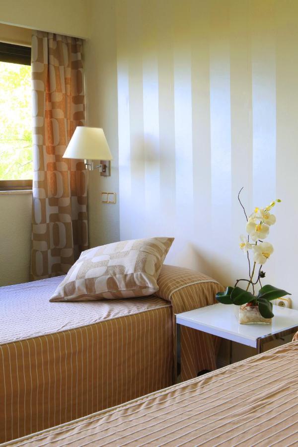 Hotel Escuela Madrid Ngoại thất bức ảnh